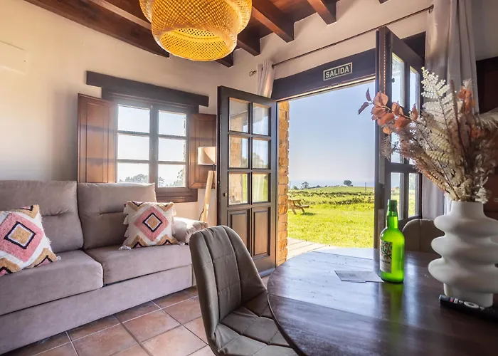 Rural With Sea Views Villa *