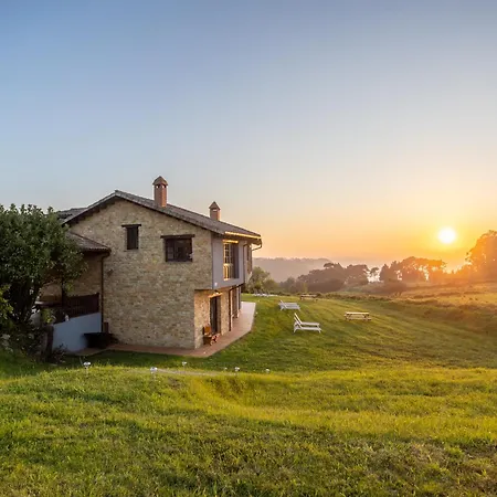 Asturian With Garden, Parking And Sea Views * Villaviciosa (Asturias)