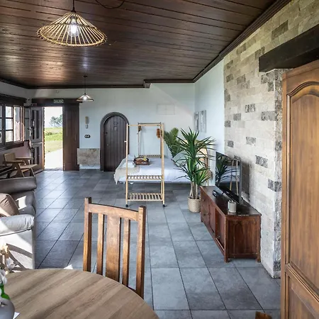 Rural With Sea Views Vila