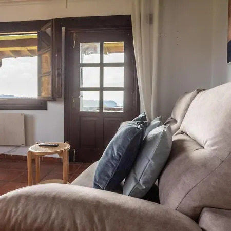 Villa Rural With Sea Views *