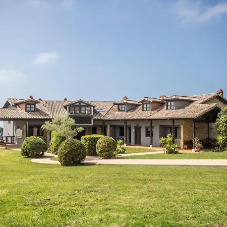 Rural With Sea Views Villa *